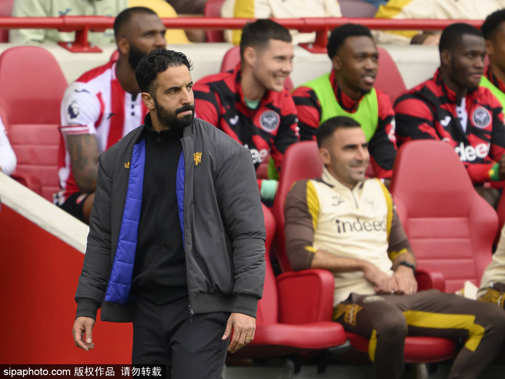 魔迷天塌了？曼联股东拉爵确认：计划给阿莫林三年时间